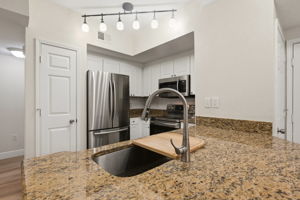 Fully Equipped Kitchen with Stainless Steel Appliances