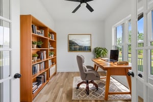 BN2A6459 virtually staged.jpeg