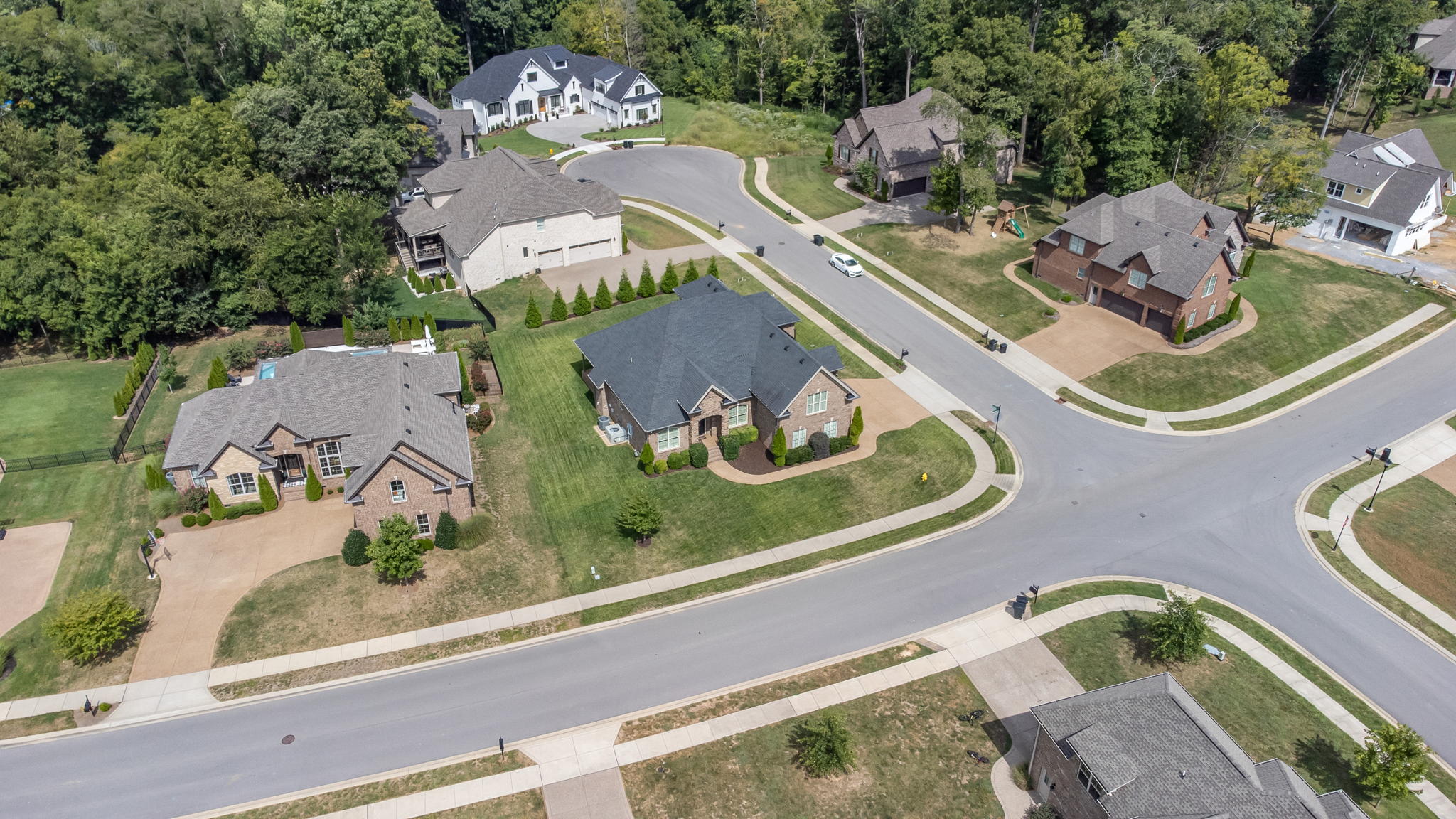 239 Scarsdale Dr N, Hendersonville, TN 37075, USA Photo 48