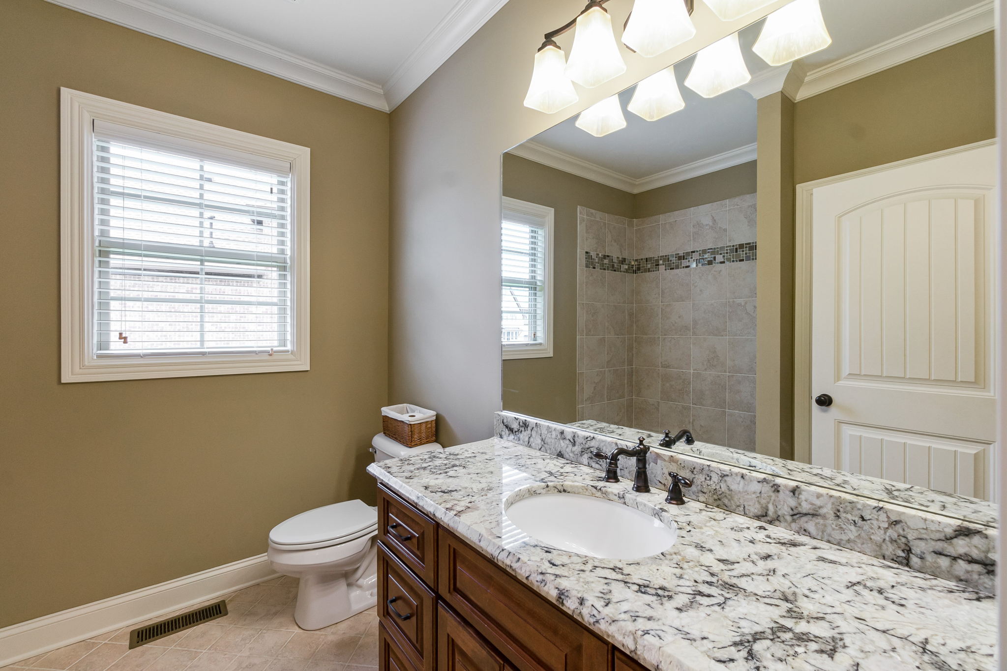 239 Scarsdale Dr N, Hendersonville, TN 37075, USA Photo 10