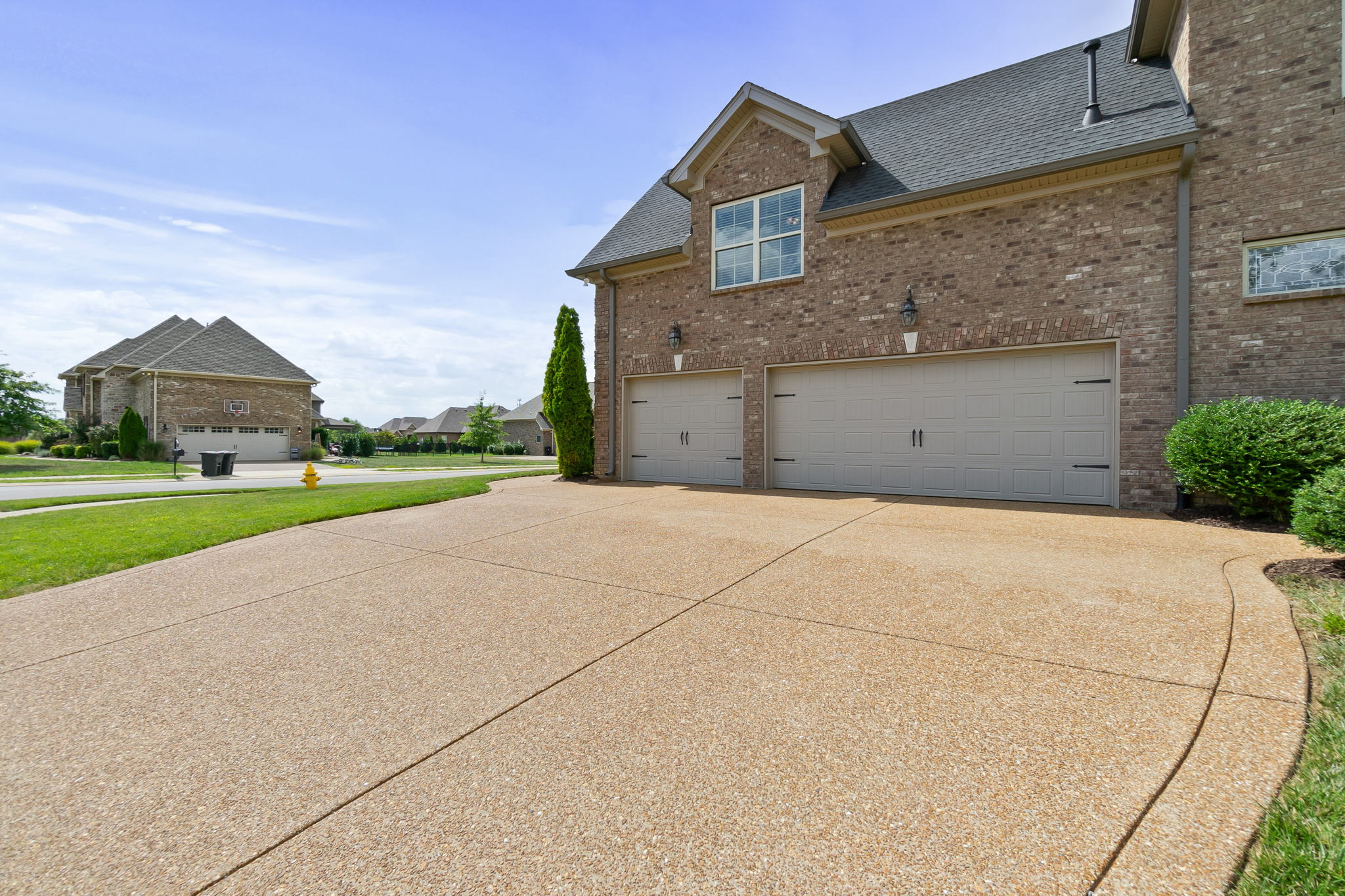 239 Scarsdale Dr N, Hendersonville, TN 37075, USA Photo 4