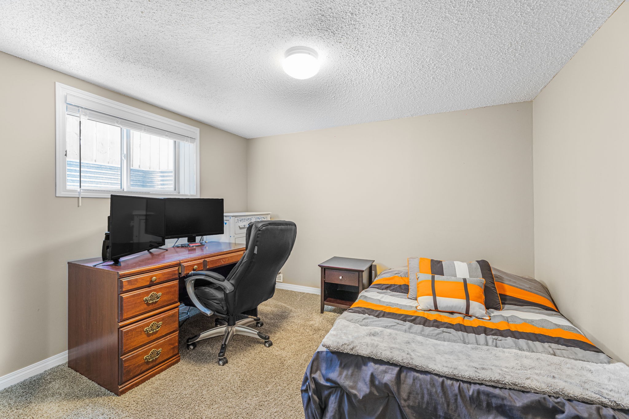 239 Somerglen Rd SW, Calgary, AB T2Y 3V5, Canada Photo 37