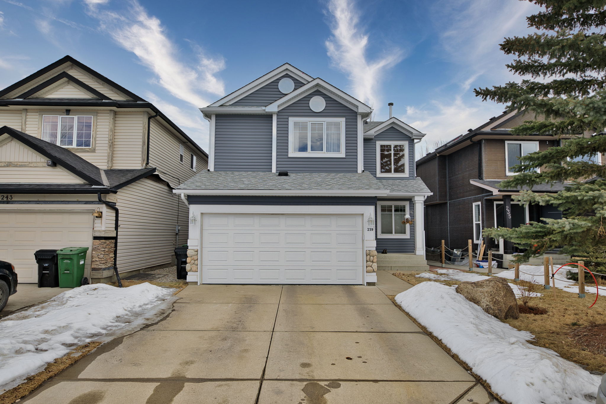 239 Somerglen Rd SW, Calgary, AB T2Y 3V5, Canada