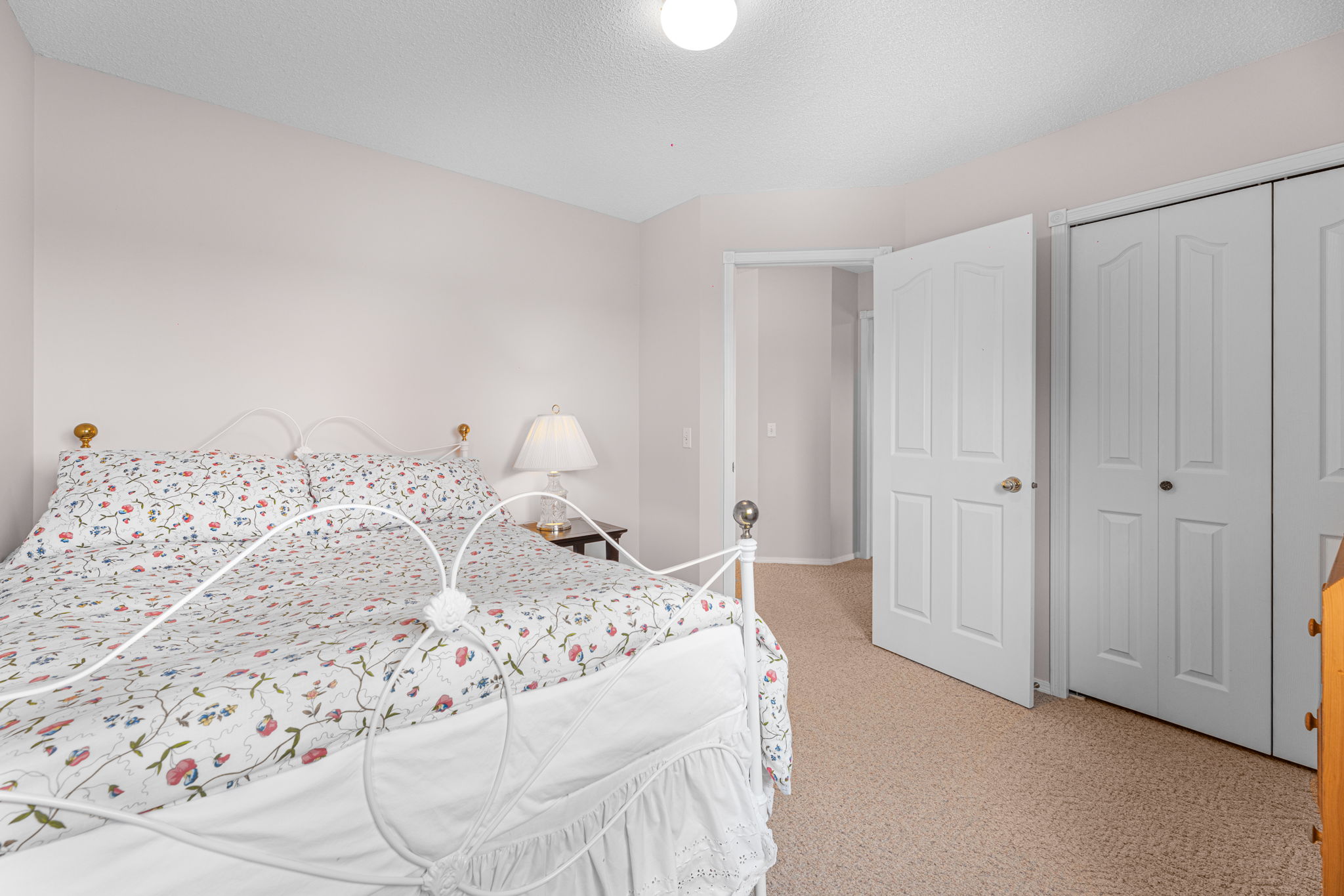 239 Somerglen Rd SW, Calgary, AB T2Y 3V5, Canada Photo 30