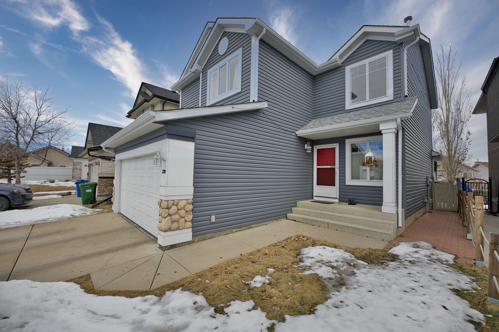239 Somerglen Rd SW, Calgary, AB T2Y 3V5, Canada Photo 5