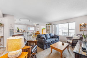 239 Somerglen Rd SW, Calgary, AB T2Y 3V5, Canada Photo 12