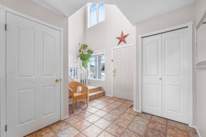 239 Somerglen Rd SW, Calgary, AB T2Y 3V5, Canada Photo 7