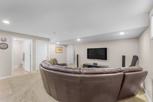 239 Somerglen Rd SW, Calgary, AB T2Y 3V5, Canada Photo 35