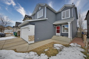 239 Somerglen Rd SW, Calgary, AB T2Y 3V5, Canada Photo 4