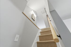  Photo 51
