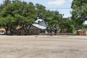  Photo 0