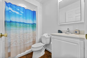  Photo 44