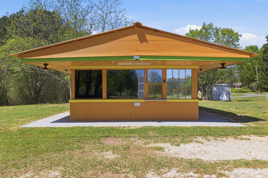 Commercial real estate media in Arkadelphia, Arkansas by Avery & Bryant