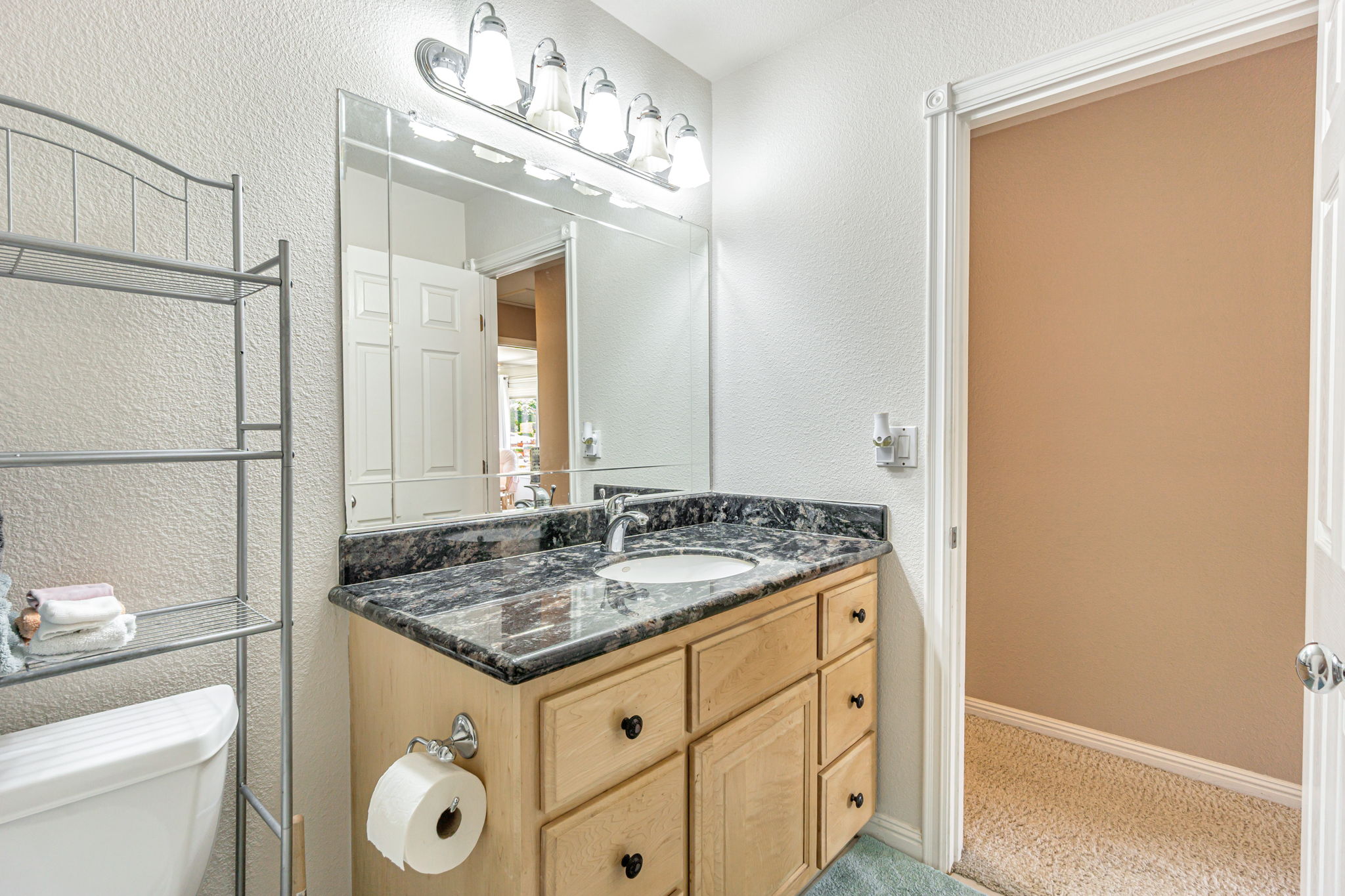 047_2390 Peachtree Cir  Antioch