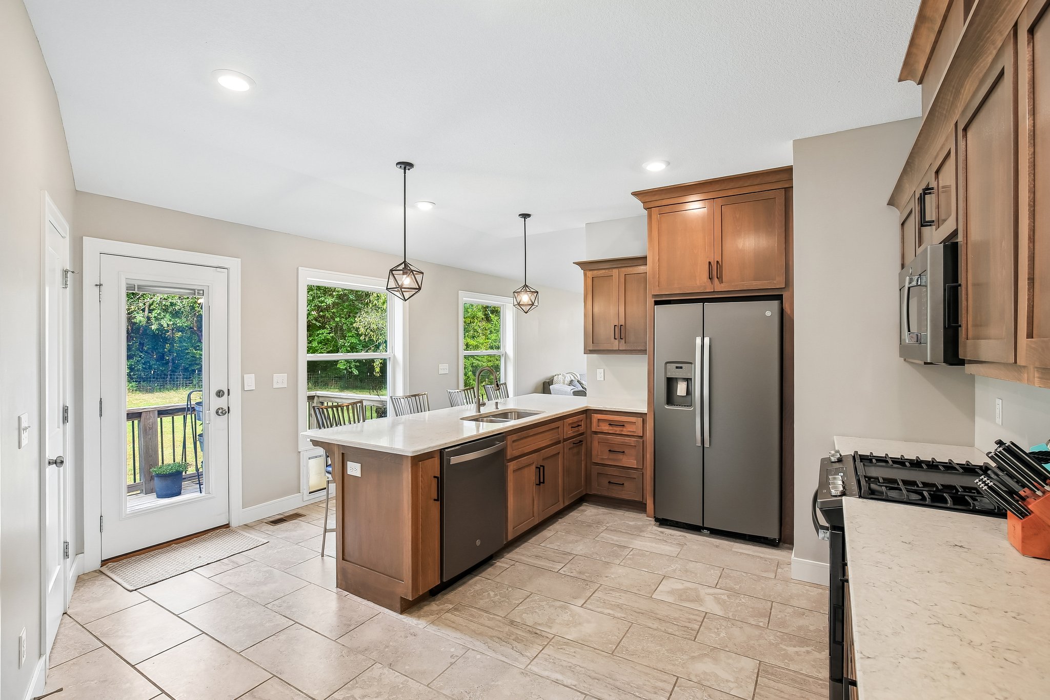 S Lucille Ln-S2509-016.jpg