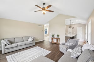 S Lucille Ln-S2509-010.jpg