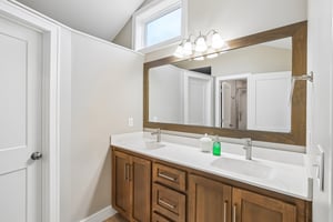 S Lucille Ln-S2509-025.jpg