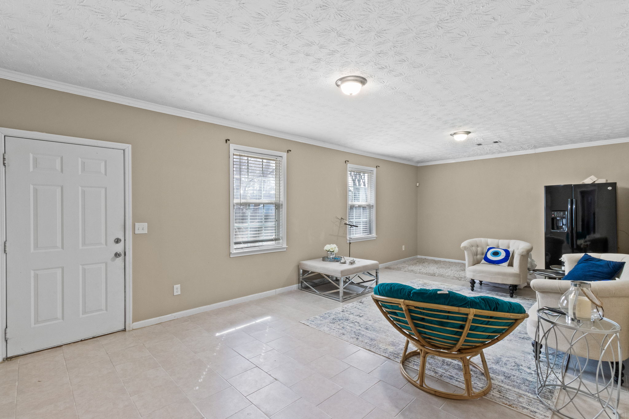 2392 Temple View Dr, Snellville, GA 30078, USA Photo 22