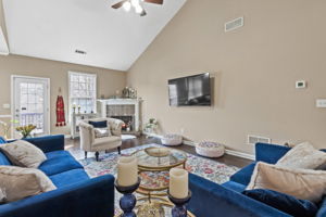 2392 Temple View Dr, Snellville, GA 30078, USA Photo 6