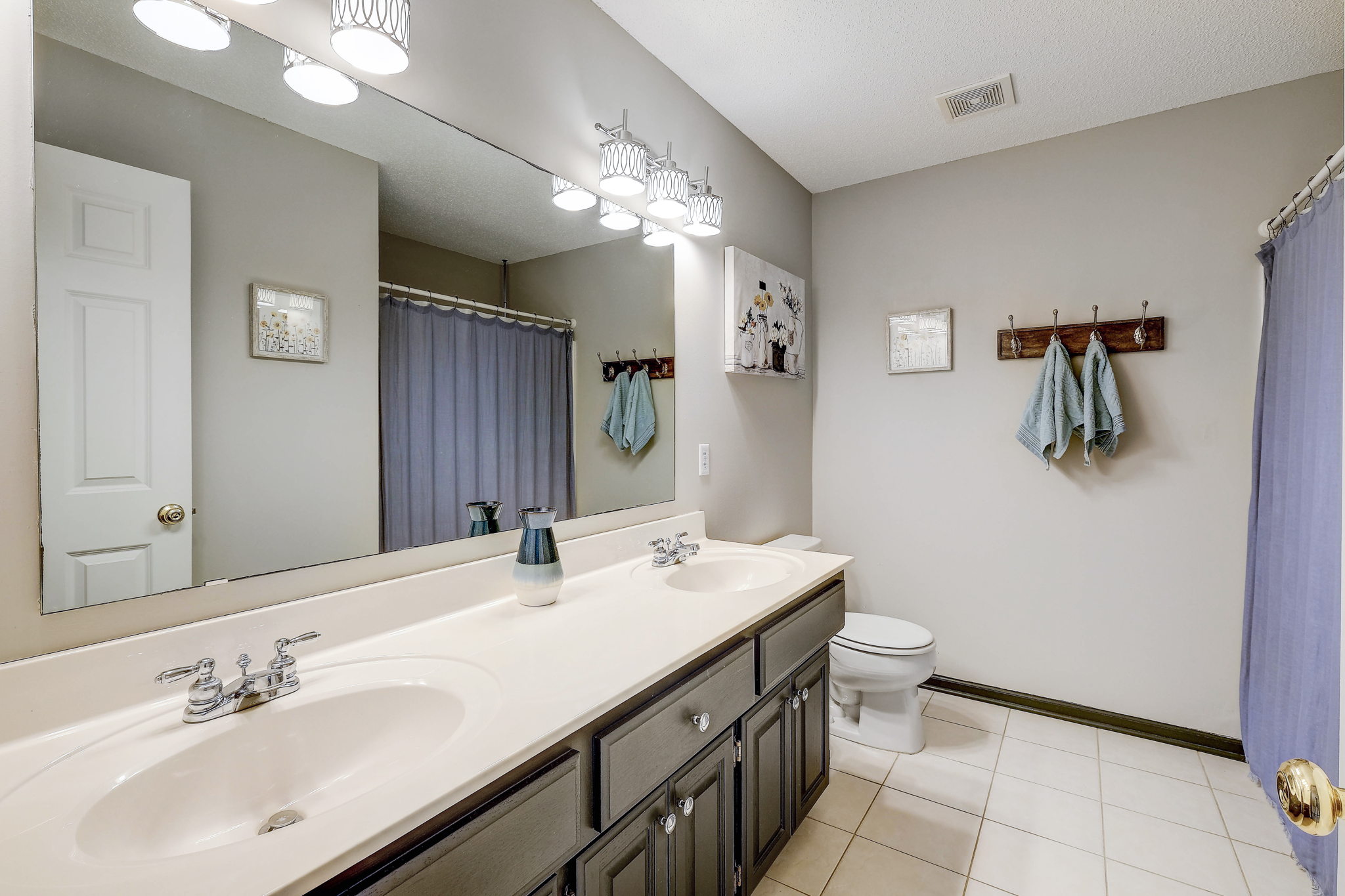 Upstairs Bathroom