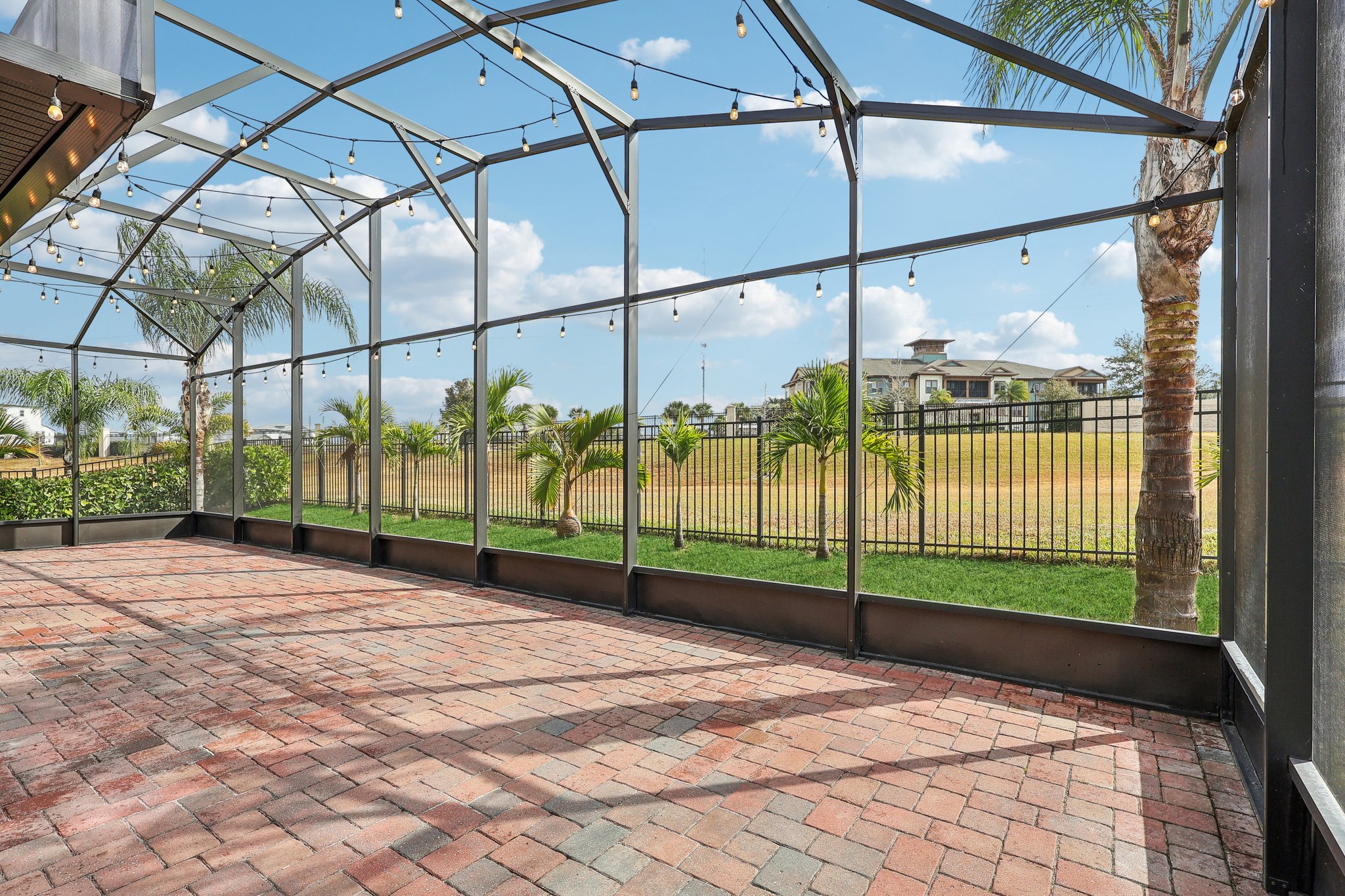 Panoramic Cir-L2701-033.jpg