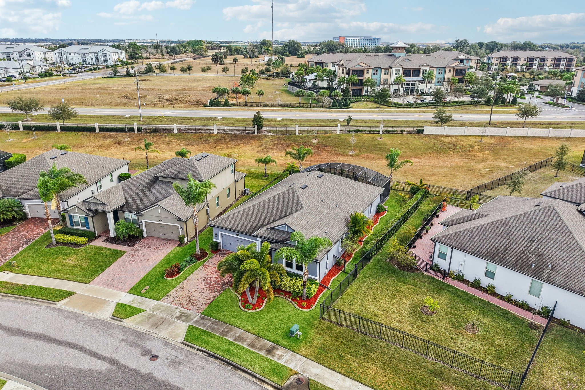 Panoramic Cir-L2701-040.jpg