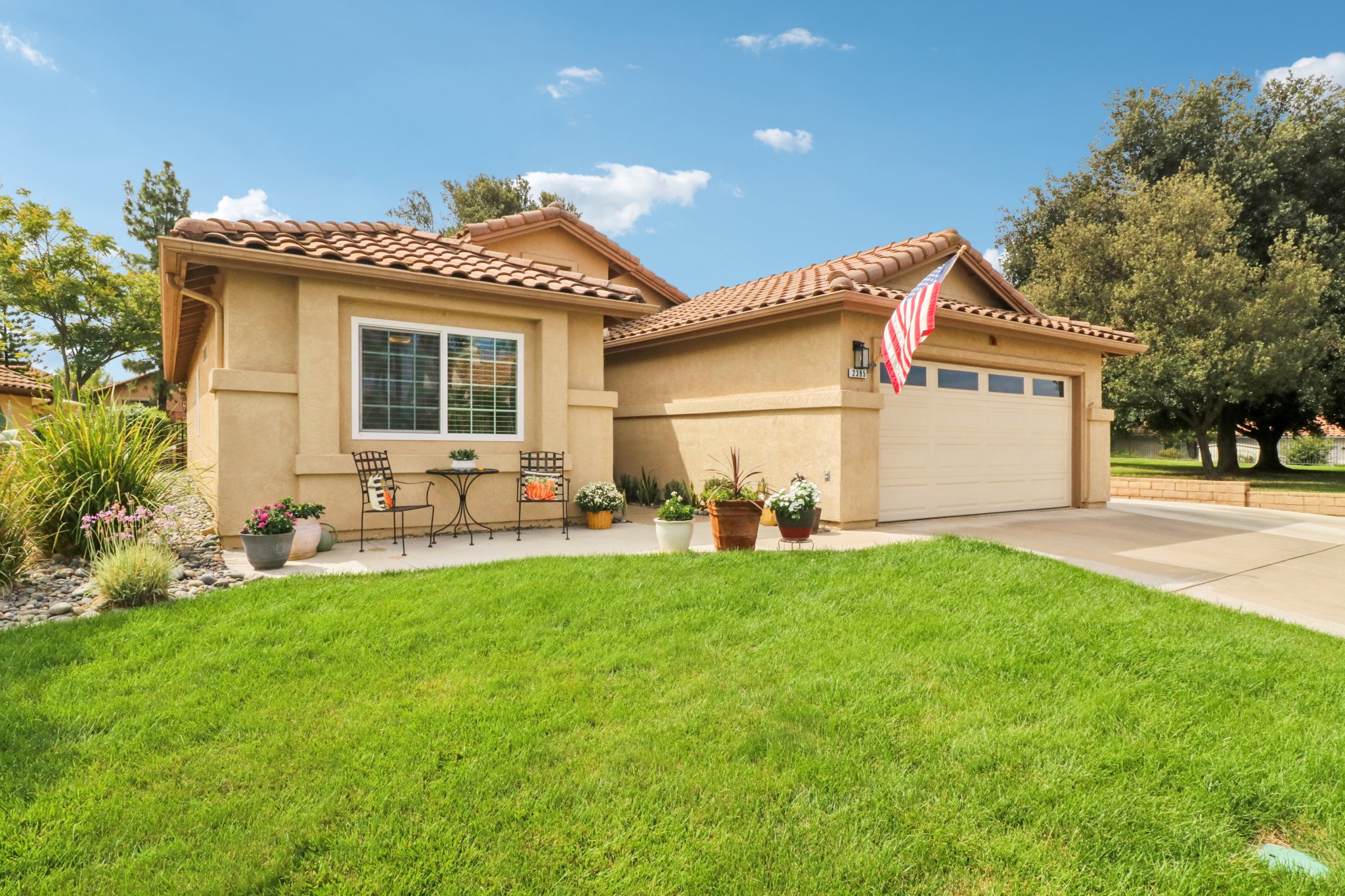 Larkspur Dr-S1809-002.jpg