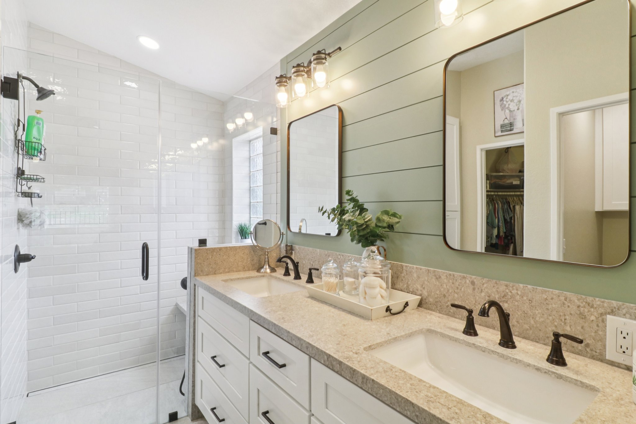 Larkspur Dr-S1809-031.jpg