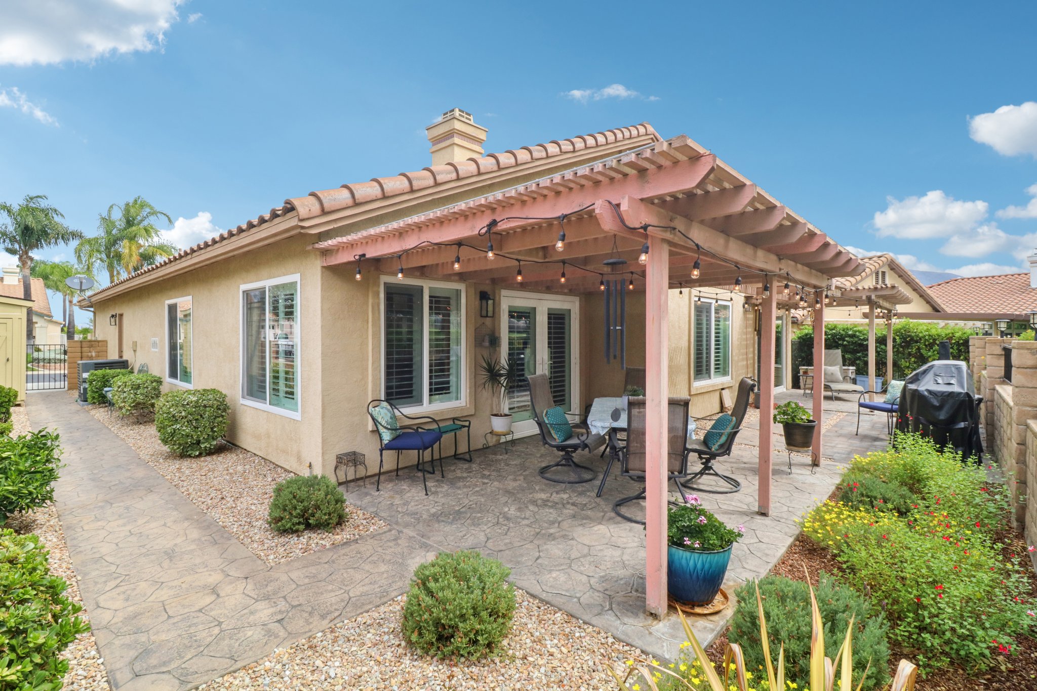 Larkspur Dr-S1809-042.jpg