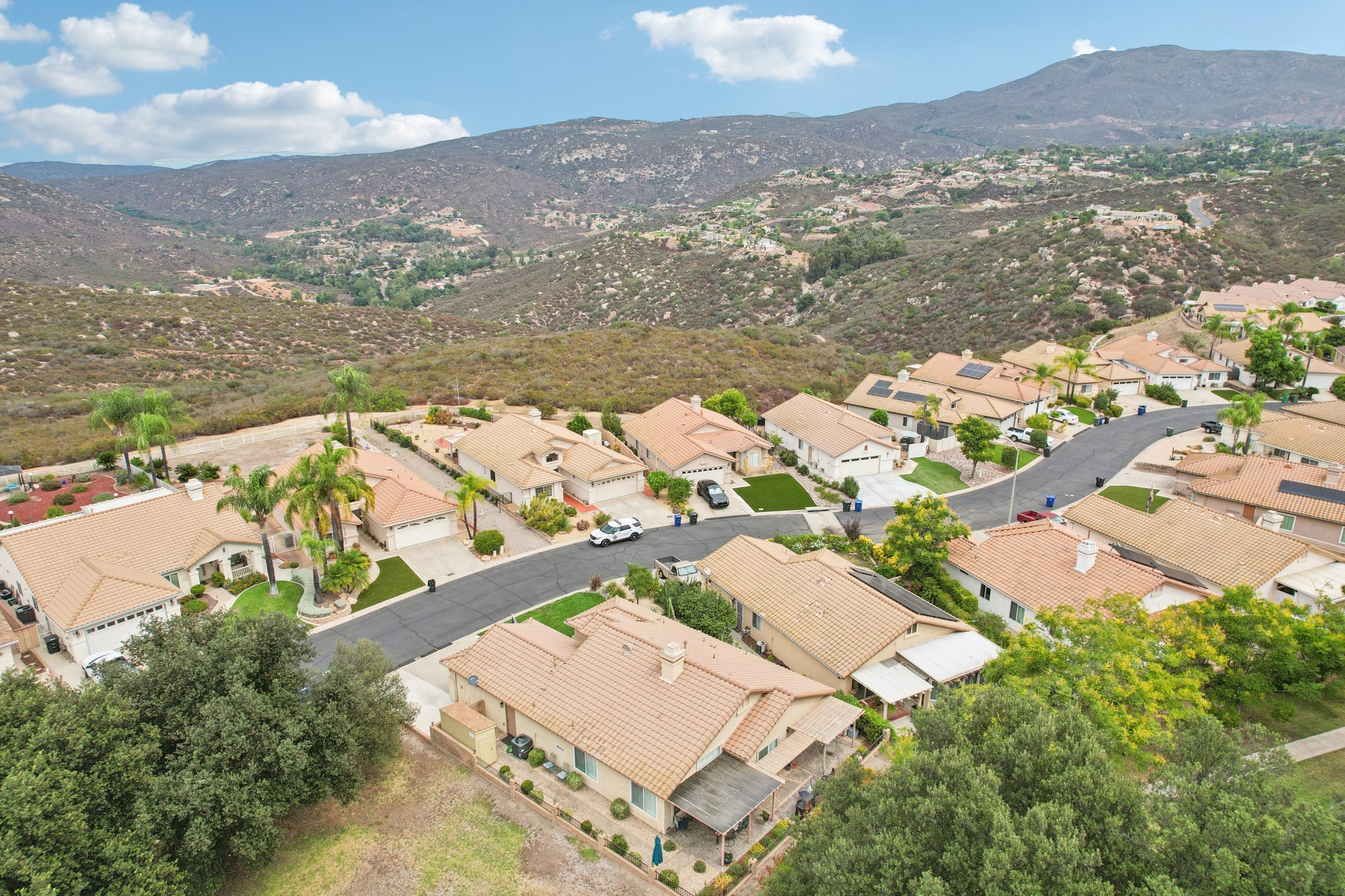 Larkspur Dr-S1809-066.jpg