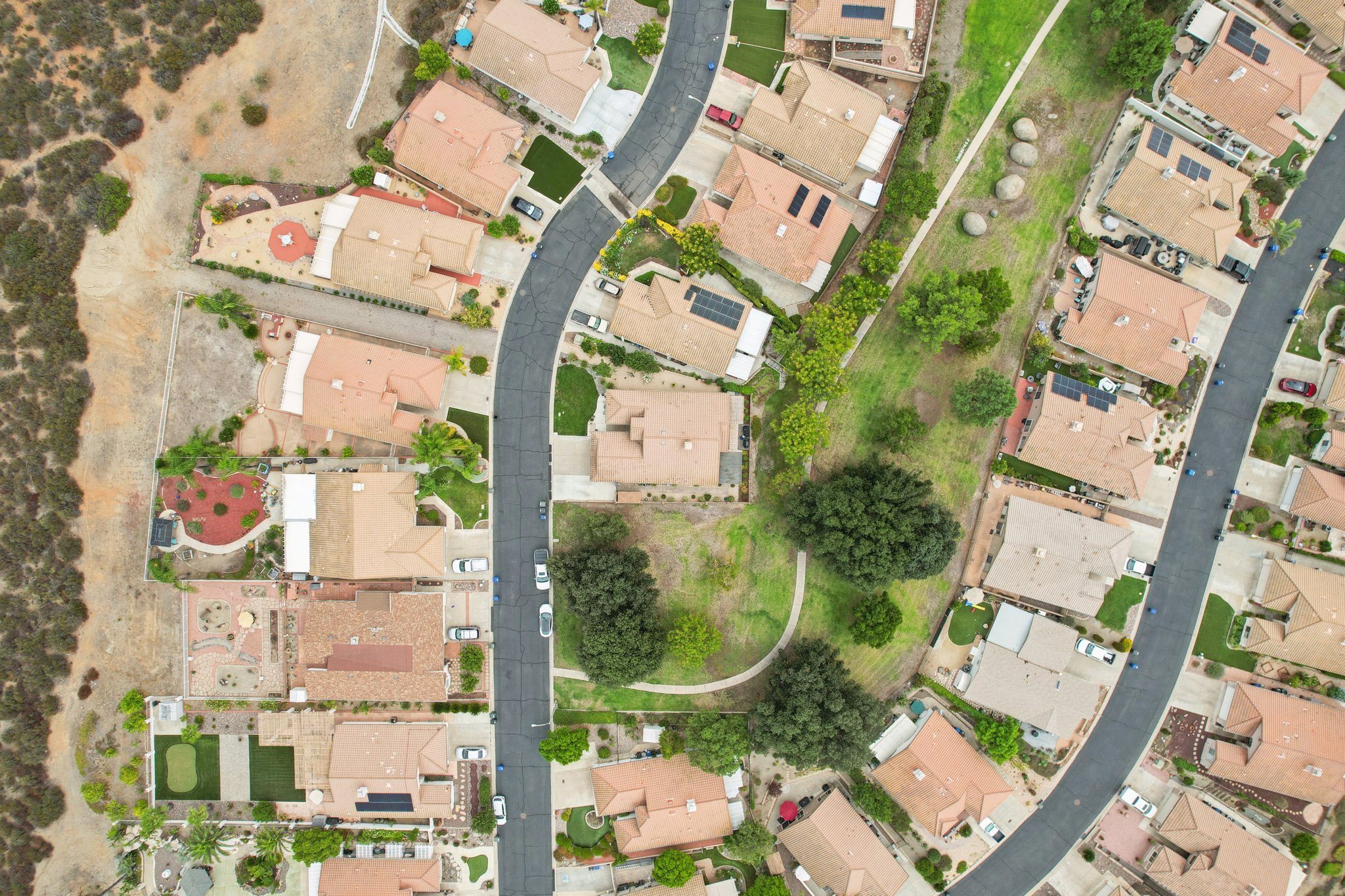 Larkspur Dr-S1809-069.jpg