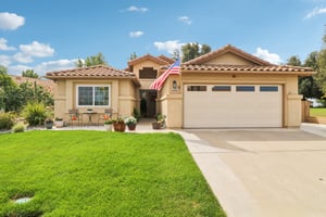 Larkspur Dr-S1809-001.jpg
