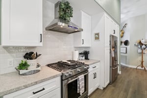 Larkspur Dr-S1809-017.jpg