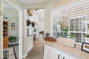 Larkspur Dr-S1809-035.jpg