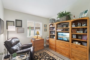 Larkspur Dr-S1809-036.jpg