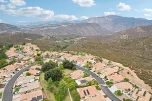 Larkspur Dr-S1809-045.jpg