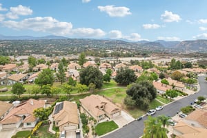 Larkspur Dr-S1809-052.jpg