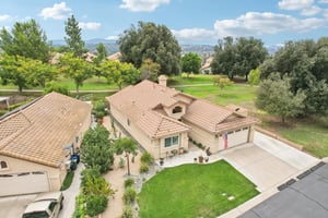 Larkspur Dr-S1809-053.jpg