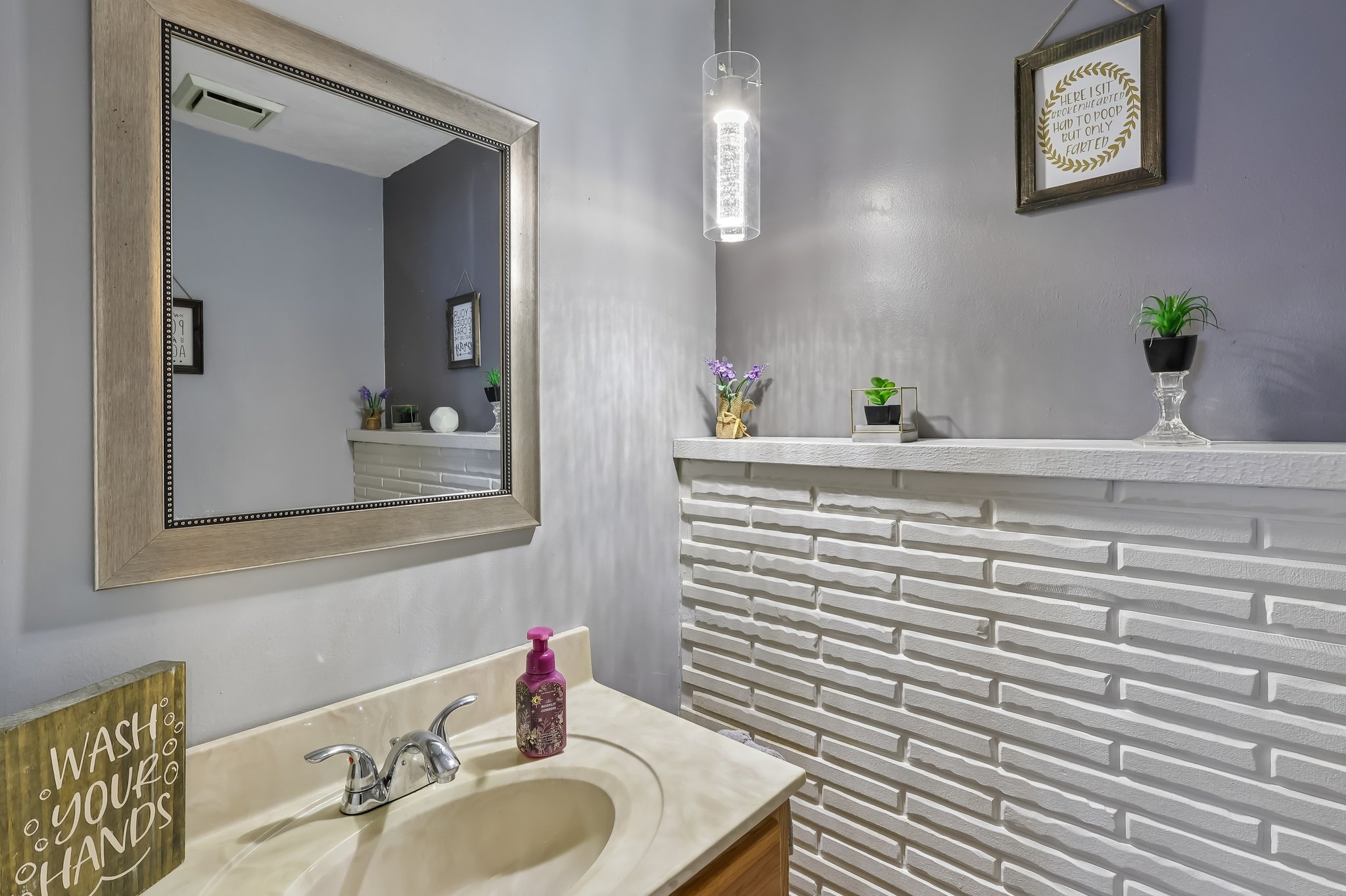 23956 Fairlawn Dr-S2004-036.jpg