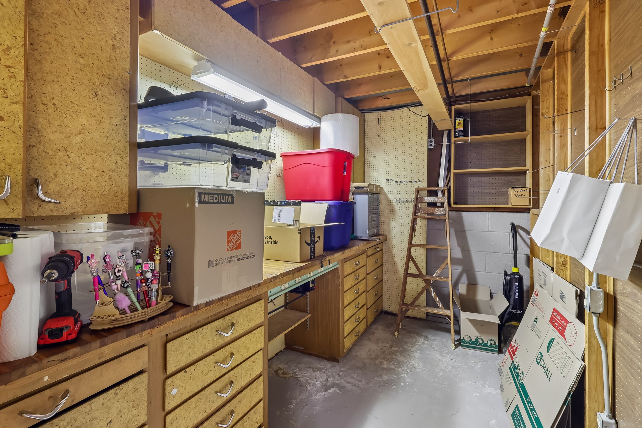 23956 Fairlawn Dr-S2004-039.jpg