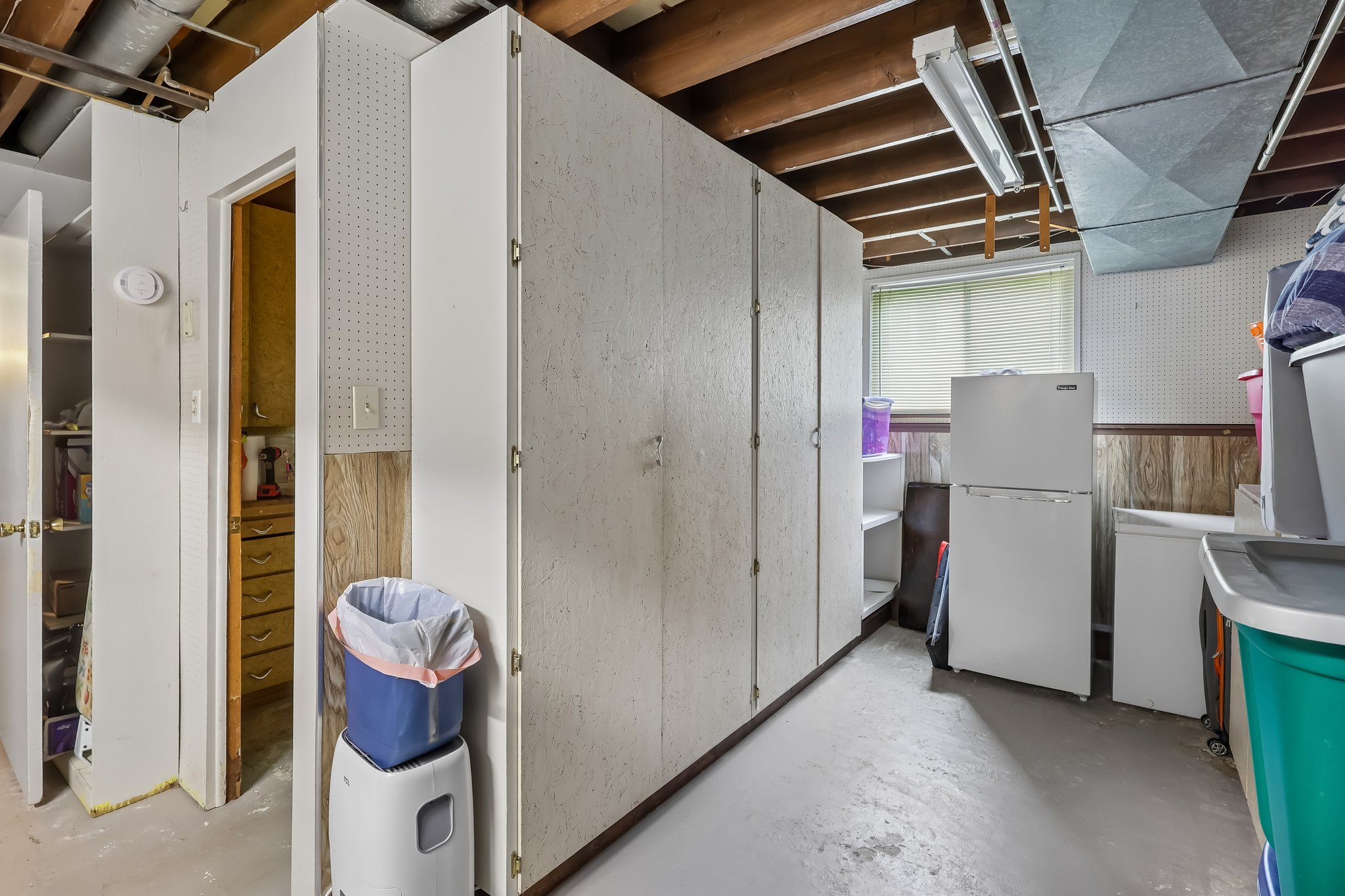 23956 Fairlawn Dr-S2004-040.jpg