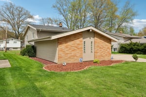 23956 Fairlawn Dr-S2004-003.jpg