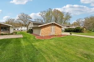 23956 Fairlawn Dr-S2004-004.jpg