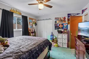 23956 Fairlawn Dr-S2004-030.jpg