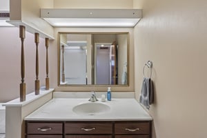 23956 Fairlawn Dr-S2004-031.jpg