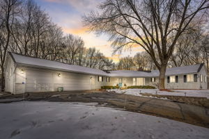 Yellowstone Trl - VT-001