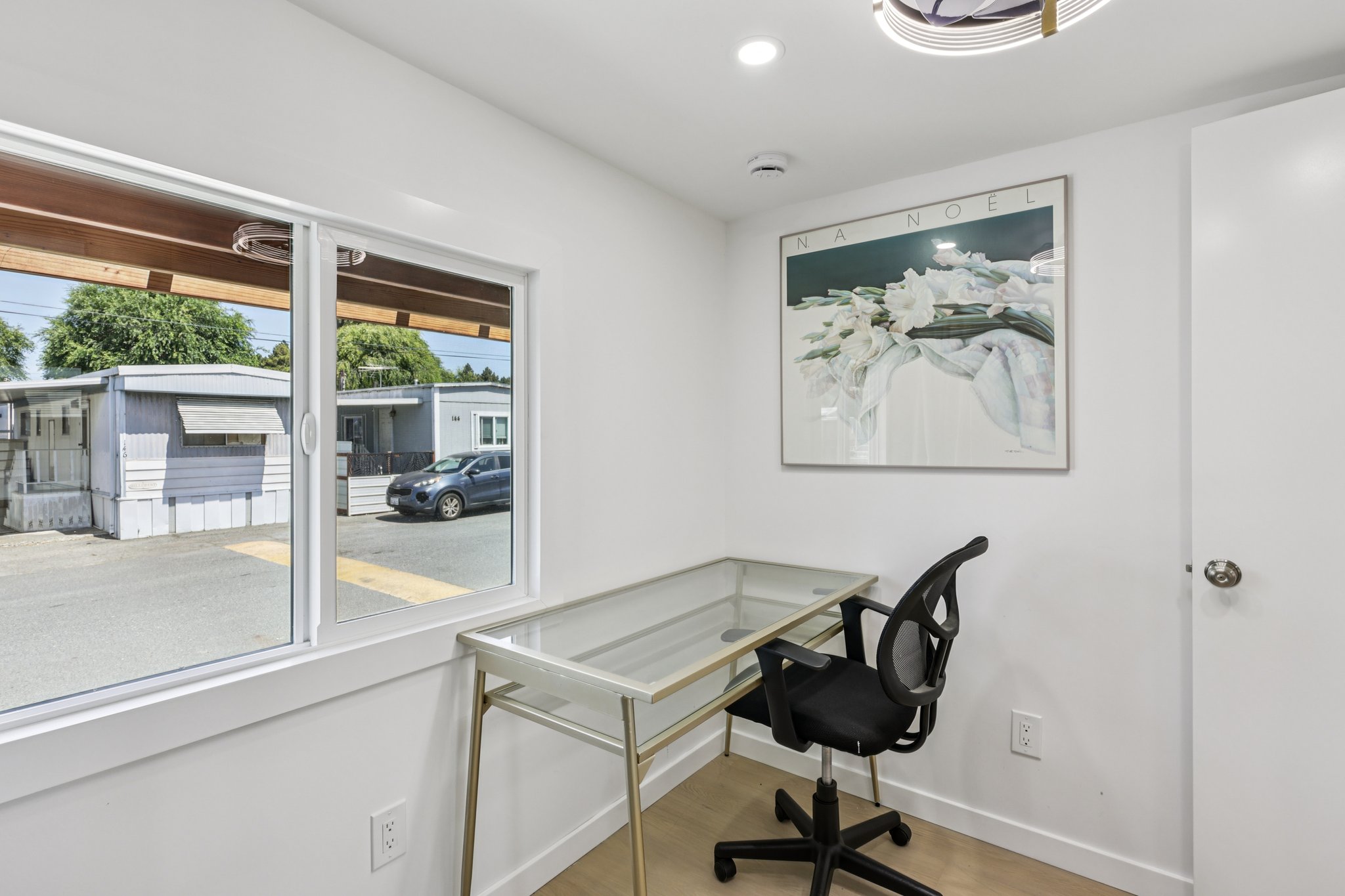 E 14th St 159-1606-009.jpg