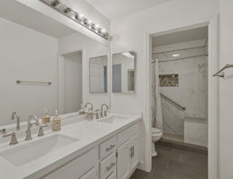 23993 Via Madrid, Murrieta Bathroom