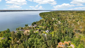  Photo 98