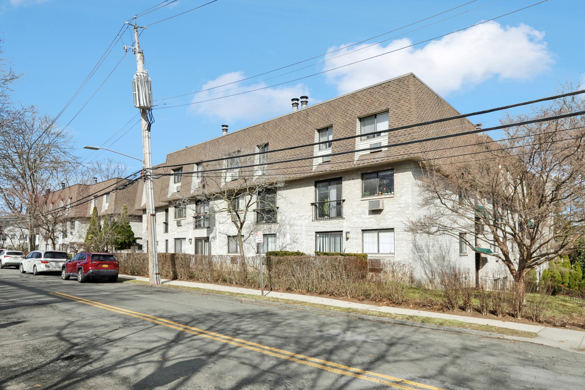 Carhart Ave 210-S1603-005.jpg